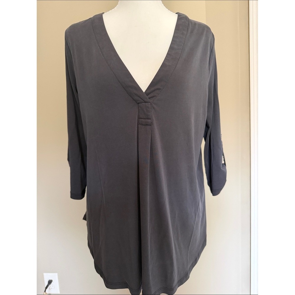 Lush Women's Charcoal V-Neck 3/4 Sleeve Top